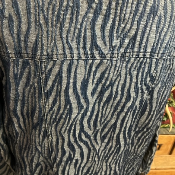 CHICO’S Jacket - Picture 4 of 7